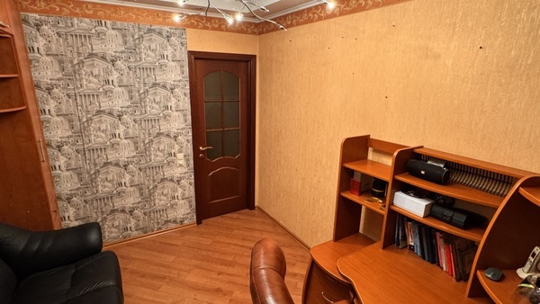 Продам многокомнатную квартиру, Братеевская ул, 25к1, Москва г