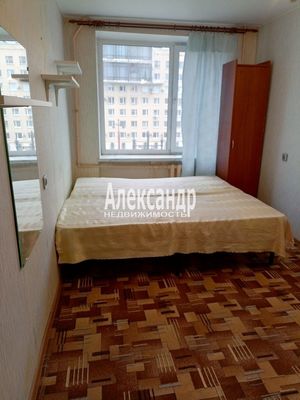 Продам трехкомнатную (3-комн.) квартиру, Московский пр-кт, 205, Санкт-Петербург г