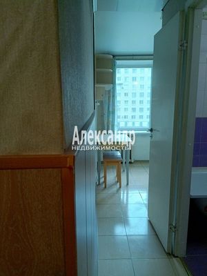 Продам трехкомнатную (3-комн.) квартиру, Московский пр-кт, 205, Санкт-Петербург г