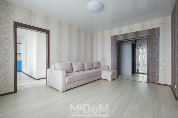 Продам трехкомнатную (3-комн.) квартиру, Ворошилова ул, 27к1, Санкт-Петербург г