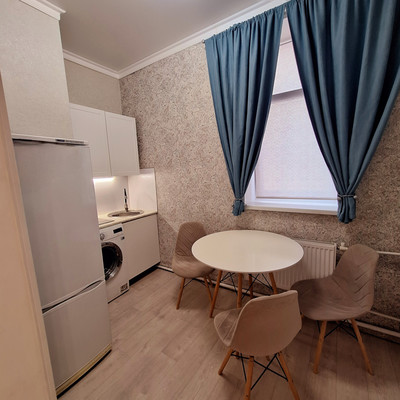 Продам трехкомнатную (3-комн.) квартиру, Чапаева ул, 3, Быково рп