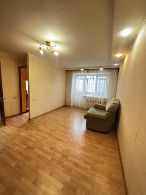 Продам однокомнатную (1-комн.) квартиру, Космонавтов ул, 13, Нижний Тагил г