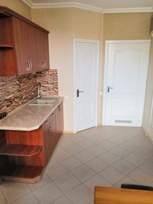 Продам торговое помещение 85,2 м2, Футболистов ул, 111, Симферополь г