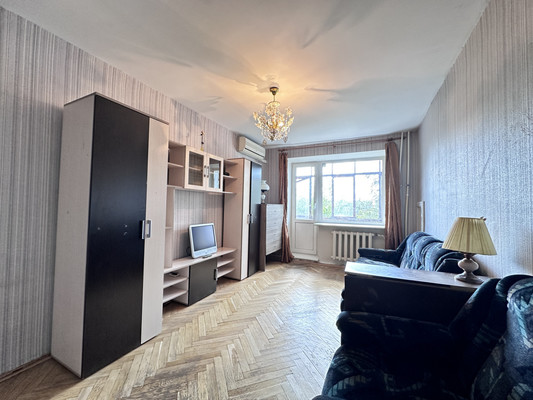 Продам двухкомнатную (2-комн.) квартиру, Кингисеппское ш, 8А, Красное Село г