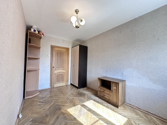 Продам двухкомнатную (2-комн.) квартиру, Кингисеппское ш, 8А, Красное Село г