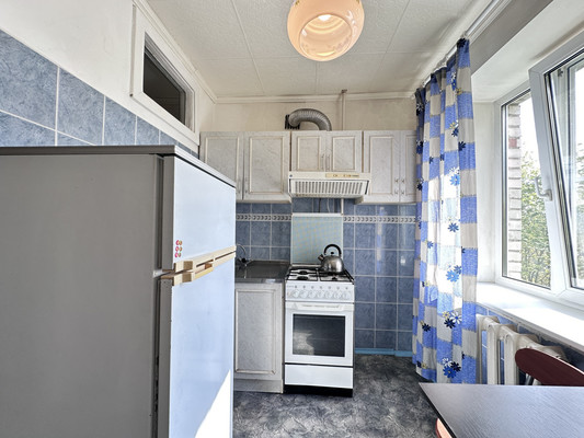Продам двухкомнатную (2-комн.) квартиру, Кингисеппское ш, 8А, Красное Село г