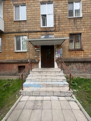 Продам двухкомнатную (2-комн.) квартиру, Победы ул, 32, Нижний Тагил г