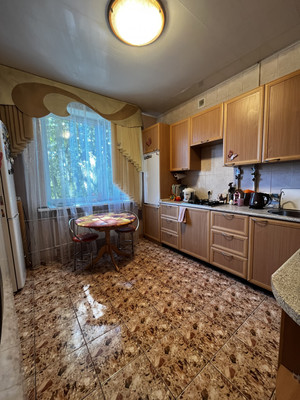 Продам трехкомнатную (3-комн.) квартиру, Сормовское ш, 2, Нижний Новгород г