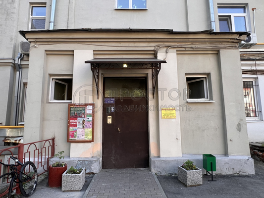 Продам многокомнатную квартиру, Земляной Вал ул, 38-40/15с9, Москва г