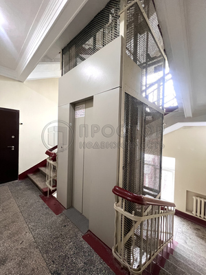 Продам многокомнатную квартиру, Земляной Вал ул, 38-40/15с9, Москва г