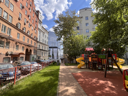 Продам многокомнатную квартиру, Земляной Вал ул, 38-40/15с9, Москва г