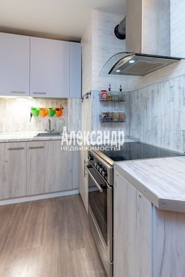 Продам однокомнатную (1-комн.) квартиру, Новая ул, 7к3, Мурино п