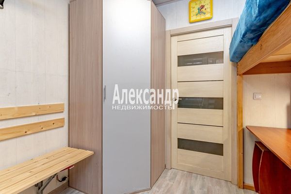 Продам однокомнатную (1-комн.) квартиру, Новая ул, 7к3, Мурино п