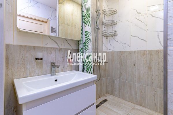 Продам однокомнатную (1-комн.) квартиру, Новая ул, 7к3, Мурино п
