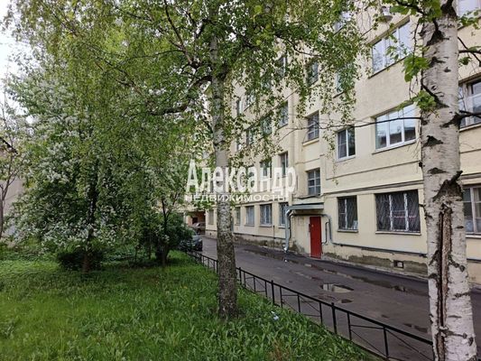 Продам комнату в 3-комн. квартире, Лесной пр-кт, д. 37 корп. 5, Санкт-Петербург г