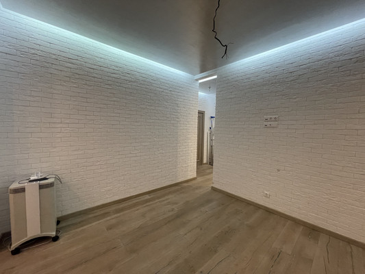 Продам трехкомнатную (3-комн.) квартиру, Варфоломеева ул, 222А/108А, Ростов-на-Дону г