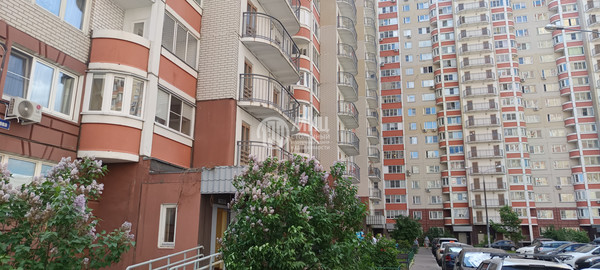 Продам двухкомнатную (2-комн.) квартиру, Дмитриева ул, 4, Балашиха г
