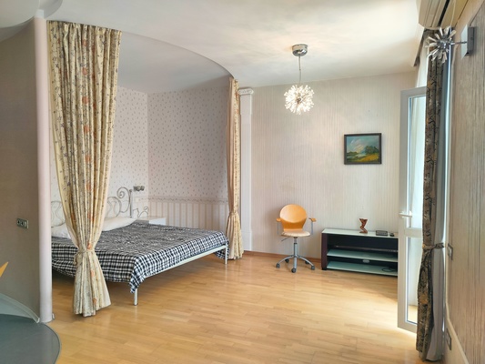 Продам однокомнатную (1-комн.) квартиру, Кронштадтский б-р, 30, Москва г