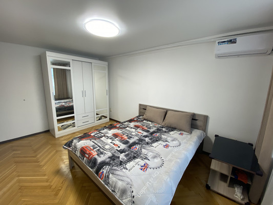 Продам трехкомнатную (3-комн.) квартиру, Звездная ул, 28, Туапсе г