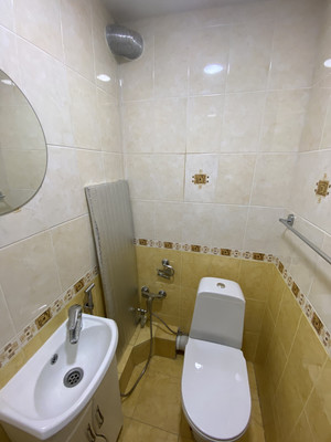 Продам трехкомнатную (3-комн.) квартиру, Звездная ул, 28, Туапсе г