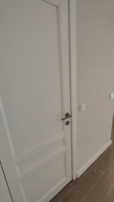 Продам трехкомнатную (3-комн.) квартиру, Большая Окружная 3-я ул, 243к3, Калининград г