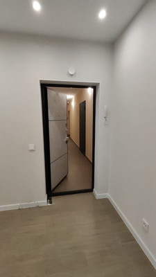 Продам трехкомнатную (3-комн.) квартиру, Большая Окружная 3-я ул, 243к3, Калининград г