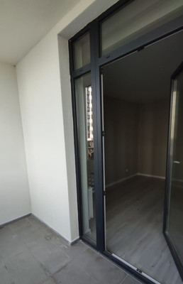 Продам трехкомнатную (3-комн.) квартиру, Большая Окружная 3-я ул, 243к3, Калининград г