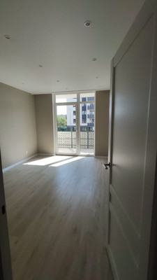Продам трехкомнатную (3-комн.) квартиру, Большая Окружная 3-я ул, 243к3, Калининград г