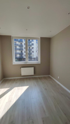Продам трехкомнатную (3-комн.) квартиру, Большая Окружная 3-я ул, 243к3, Калининград г