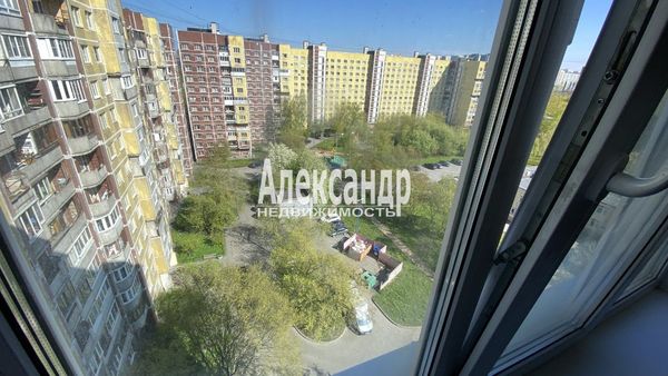 Продам трехкомнатную (3-комн.) квартиру, Пулковское ш, 9к2, Санкт-Петербург г