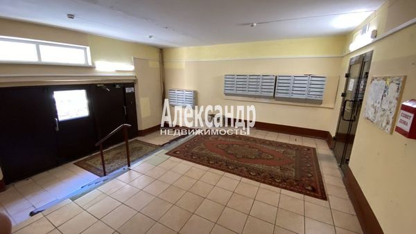 Продам трехкомнатную (3-комн.) квартиру, Пулковское ш, 9к2, Санкт-Петербург г