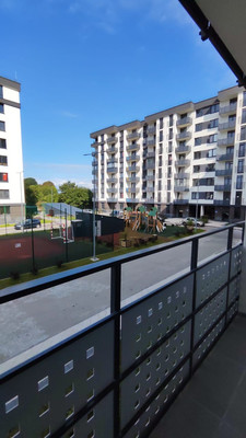 Продам трехкомнатную (3-комн.) квартиру, Большая Окружная 3-я ул, 243к3, Калининград г