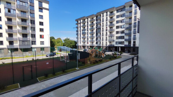 Продам трехкомнатную (3-комн.) квартиру, Большая Окружная 3-я ул, 243к3, Калининград г