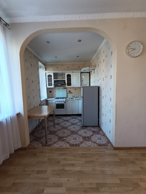 Продам двухкомнатную (2-комн.) квартиру, Закавказская ул, 13, Калининград г