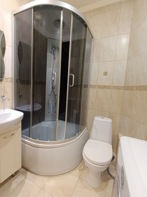 Продам двухкомнатную (2-комн.) квартиру, Закавказская ул, 13, Калининград г