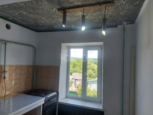Продам двухкомнатную (2-комн.) квартиру, Школьная ул, 36, Хадыженск г