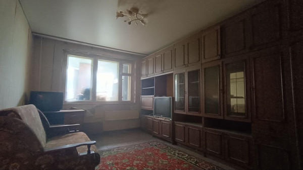 Продам однокомнатную (1-комн.) квартиру, Сельских Строителей ул, 6, Рязань г