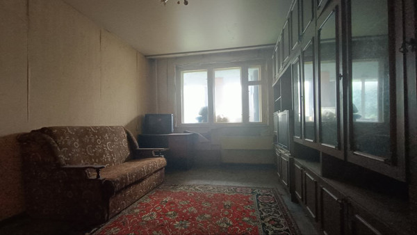 Продам однокомнатную (1-комн.) квартиру, Сельских Строителей ул, 6, Рязань г