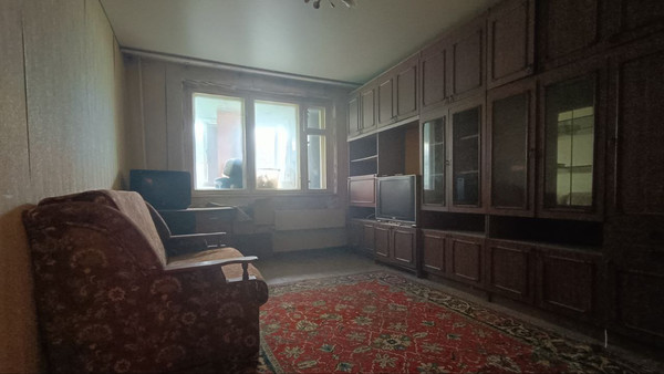 Продам однокомнатную (1-комн.) квартиру, Сельских Строителей ул, 6, Рязань г