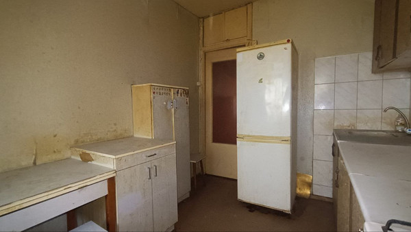 Продам однокомнатную (1-комн.) квартиру, Сельских Строителей ул, 6, Рязань г