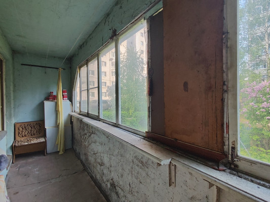 Продам однокомнатную (1-комн.) квартиру, Сельских Строителей ул, 6, Рязань г