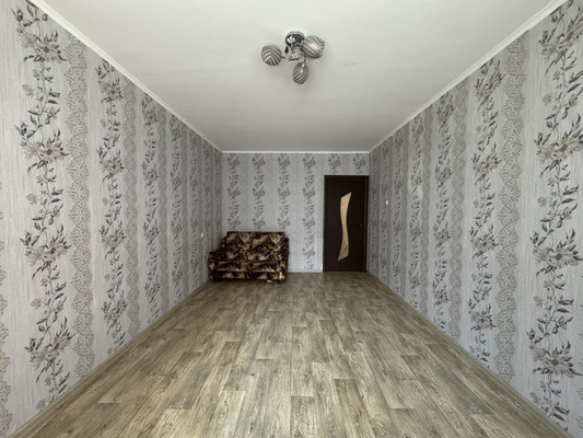 Продам однокомнатную (1-комн.) квартиру, Романа Брянского ул, 23, Брянск г