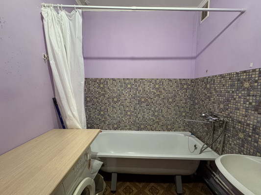 Продам однокомнатную (1-комн.) квартиру, Романа Брянского ул, 23, Брянск г
