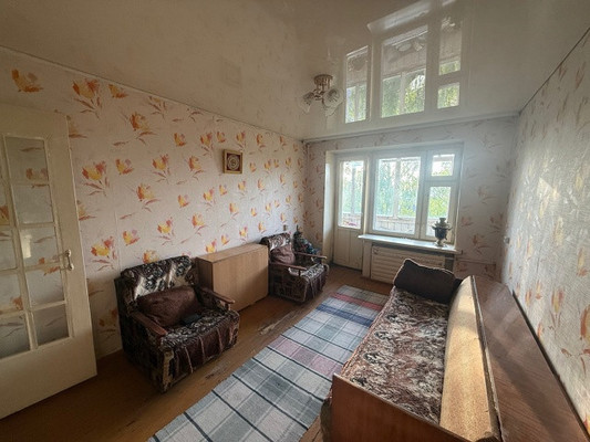 Продам трехкомнатную (3-комн.) квартиру, Верхняя ул, 9, Воткинск г