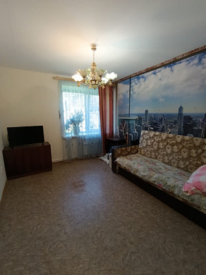 Продам двухкомнатную (2-комн.) квартиру, Вишневая ул, 3, Воткинск г
