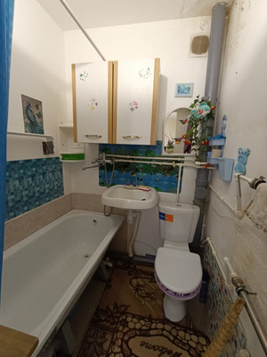 Продам двухкомнатную (2-комн.) квартиру, Вишневая ул, 3, Воткинск г