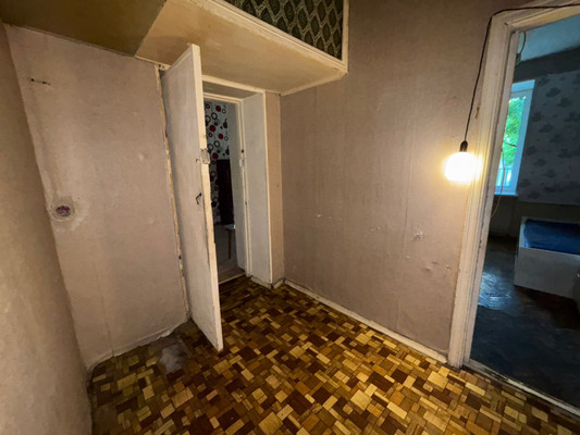 Продам двухкомнатную (2-комн.) квартиру, Ломоносовский пр-кт, 4к2, Москва г