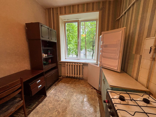 Продам двухкомнатную (2-комн.) квартиру, Ломоносовский пр-кт, 4к2, Москва г