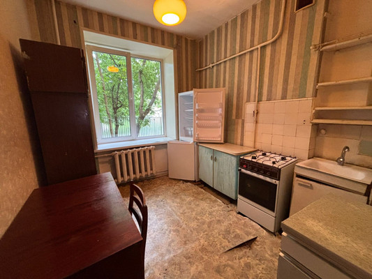 Продам двухкомнатную (2-комн.) квартиру, Ломоносовский пр-кт, 4к2, Москва г