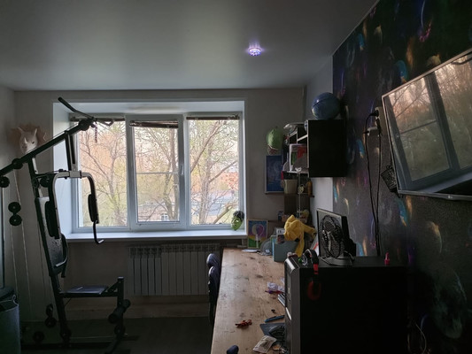 Продам трехкомнатную (3-комн.) квартиру, 30 лет Победы ул, 5, Волгодонск г
